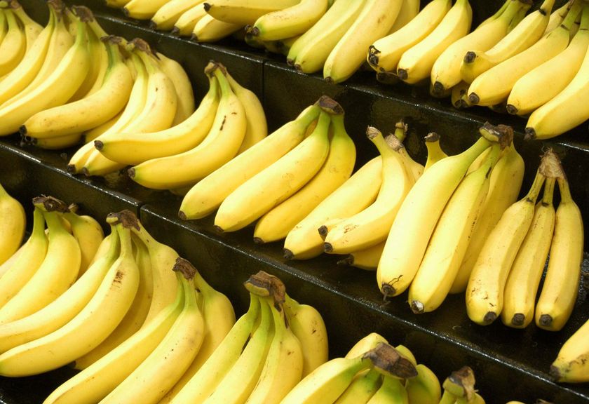 Health Benefits OF Eating Bananas